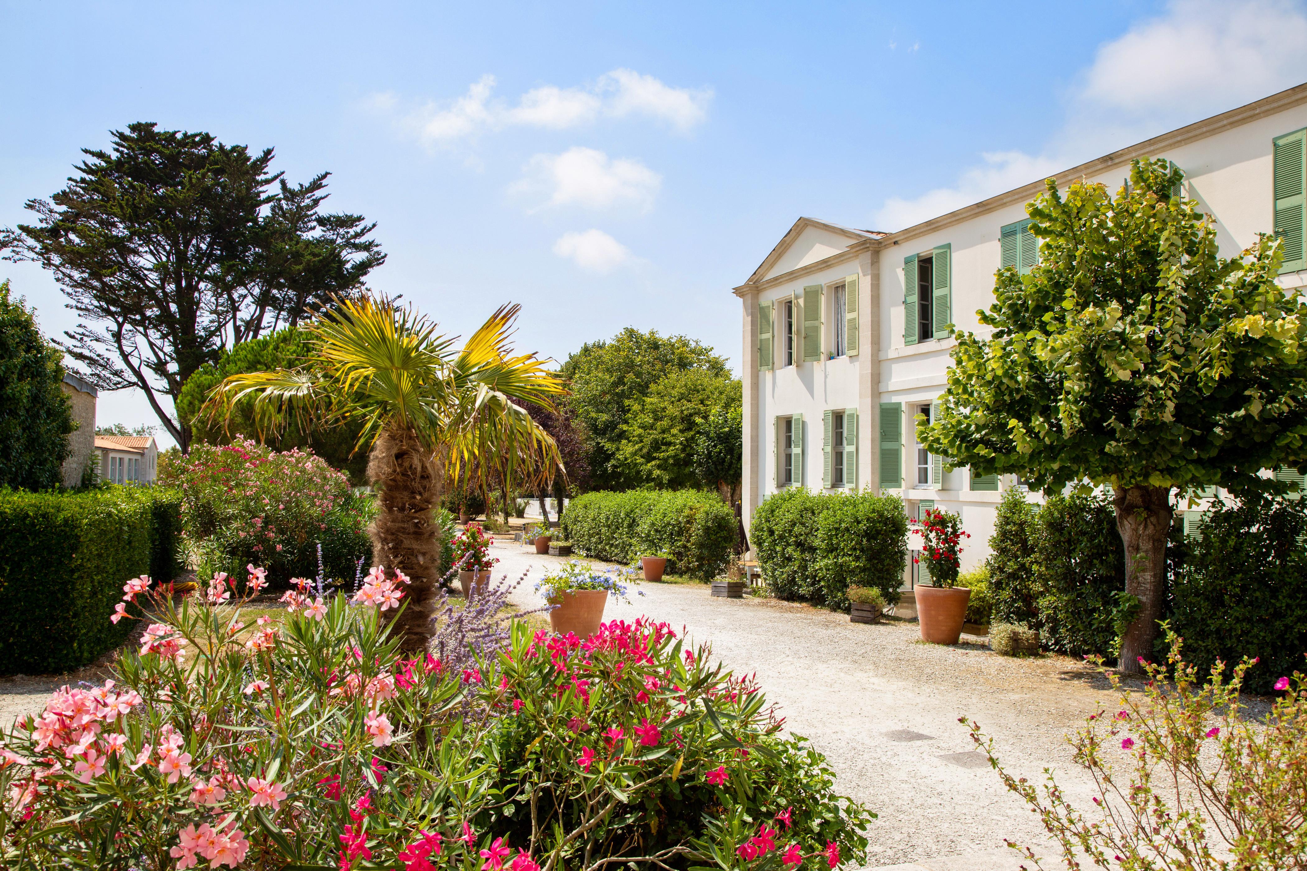 Résidence Pierre&Vacances Le Palais des Gouverneurs Saint-Martin-de-Ré Extérieur photo