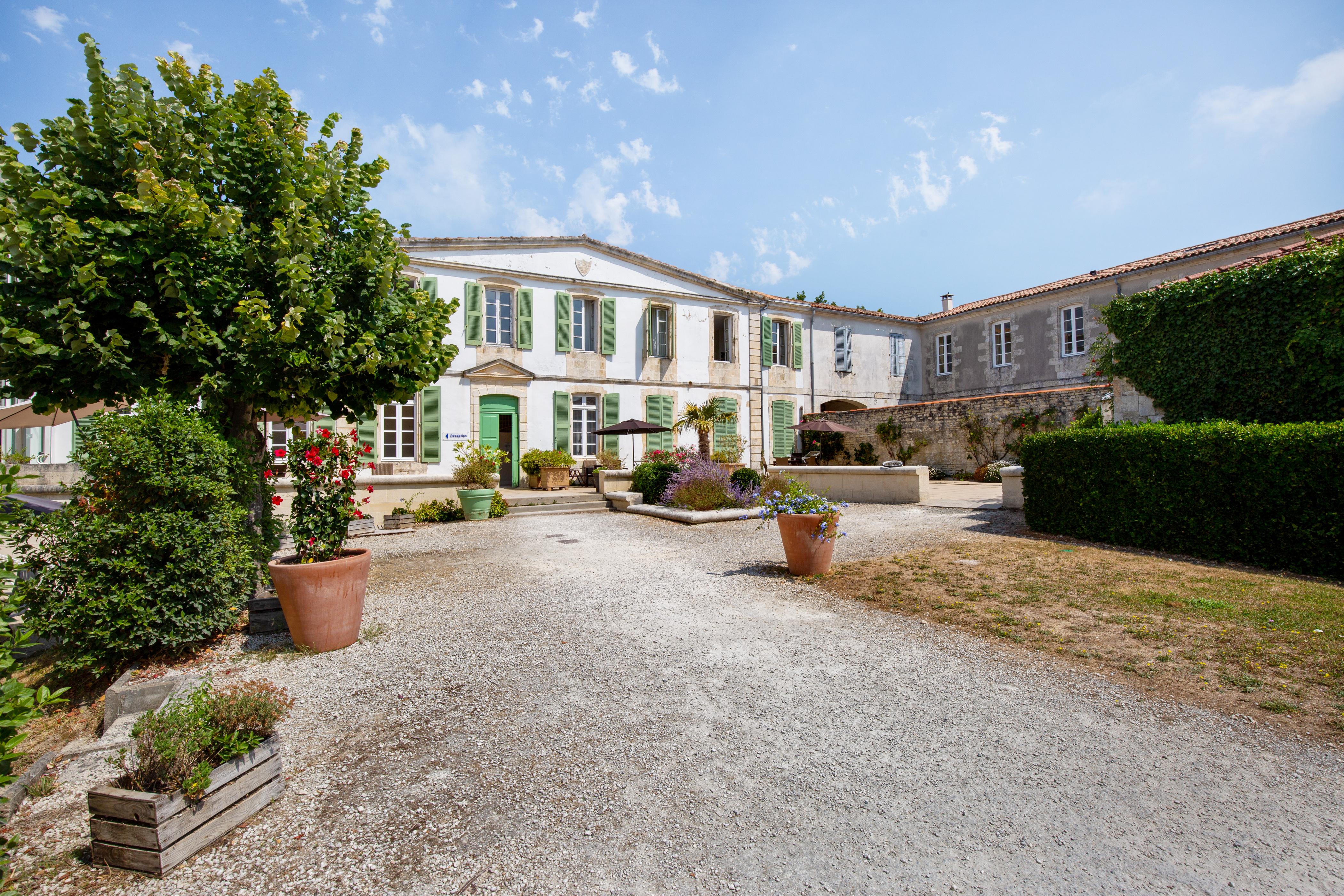 Résidence Pierre&Vacances Le Palais des Gouverneurs Saint-Martin-de-Ré Extérieur photo